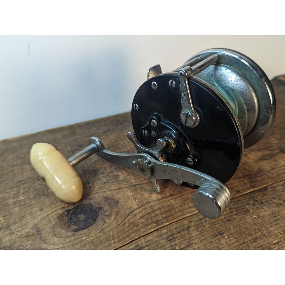 Vintage PENN Long Beach 60 Tackle Reel Cool Handle
